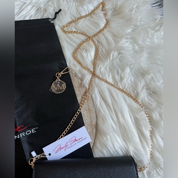NEW Marilyn Monroe Women’s Black & Gold Cross Body Purse ✨ - Picture 6 of 12